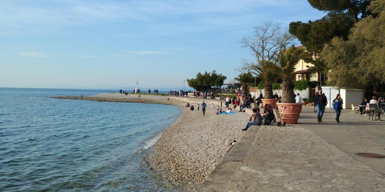 B&B Isola Ізола Екстер'єр фото